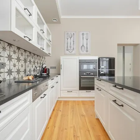 Aesthetic One Bedroom In By Renters Apartamento *