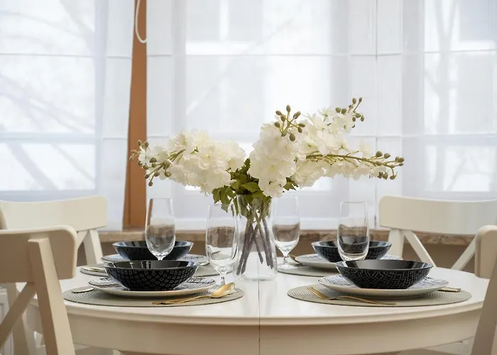 Aesthetic One Bedroom In By Renters Apartamento