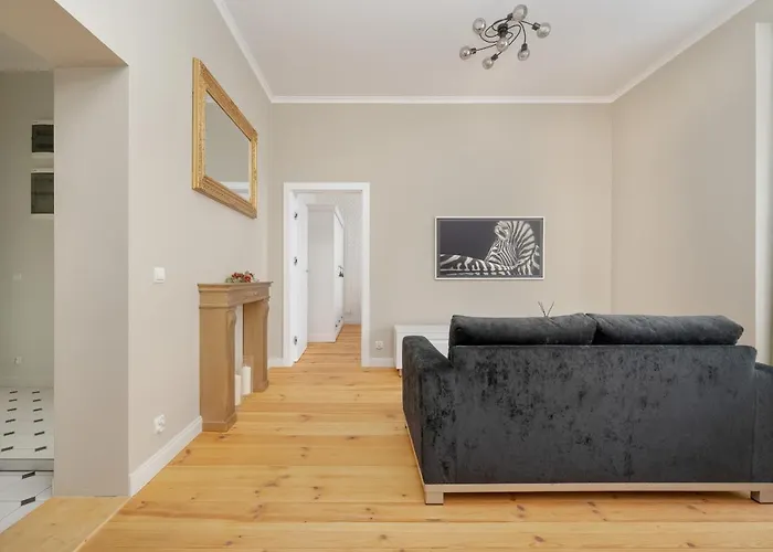 Aesthetic One Bedroom In By Renters