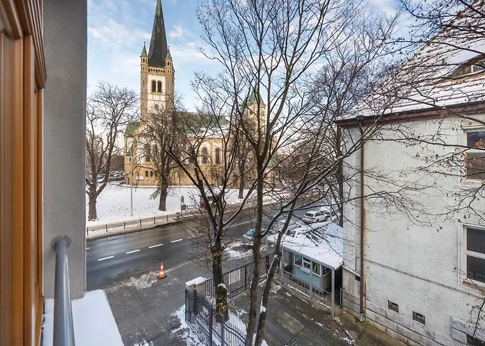 Aesthetic One Bedroom In By Renters *