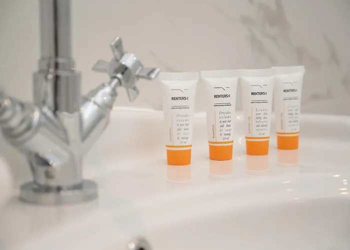 Aesthetic One Bedroom In By Renters * Wroclaw